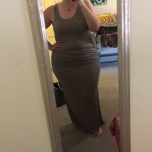 Side ruched maxi dress